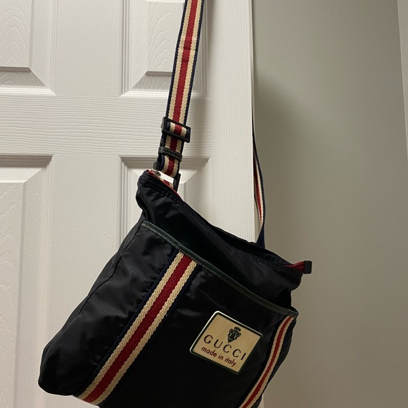 Vintage Gucci, navy canvas. Limited edition. Great for any day bag. - Picture 2 of 8